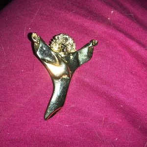 Vintage Skidmore Gold Jesus Dove Pendant P0002